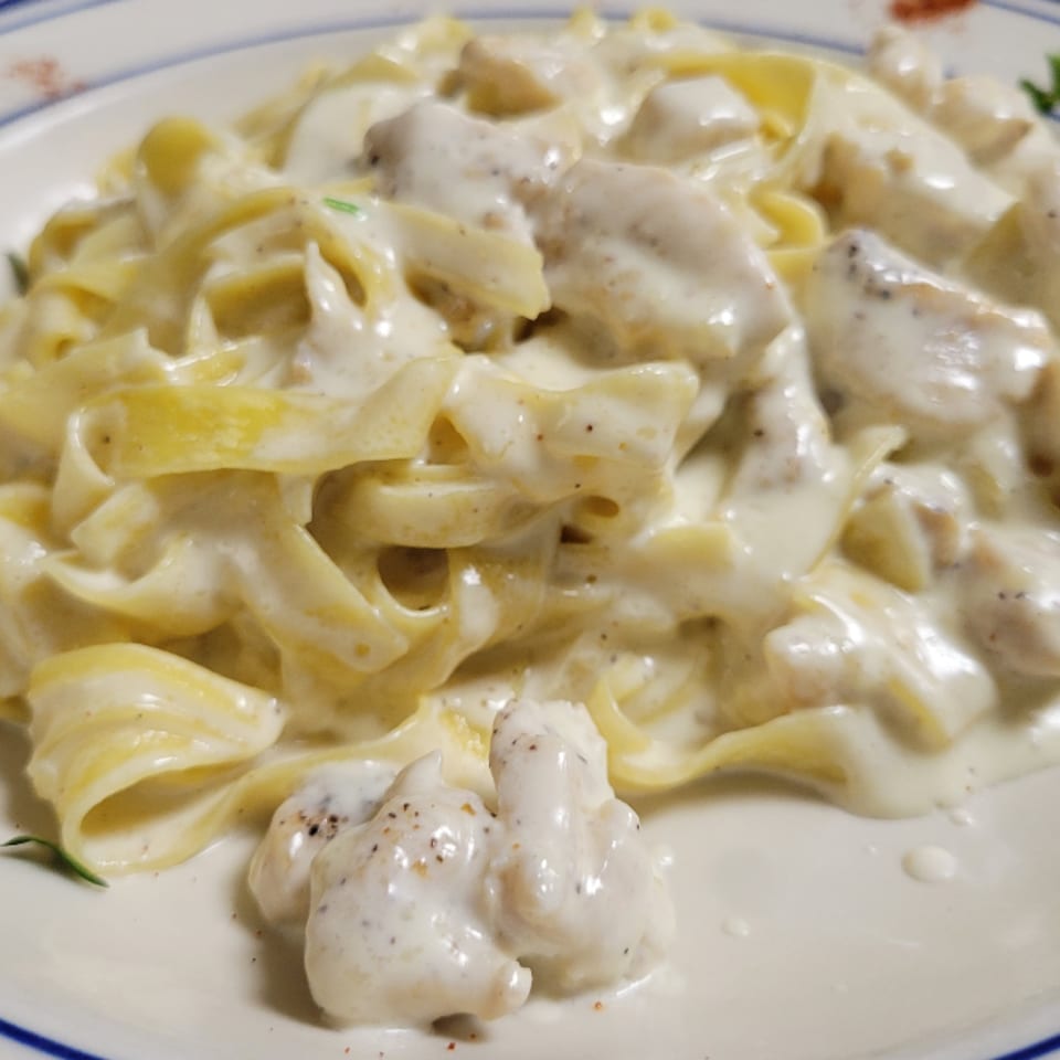 Fettuccine Alfredo at Its Best